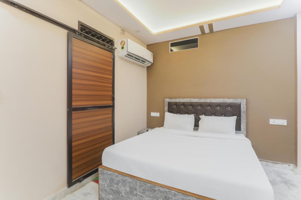 Oyo Tripureswari 3* Puri