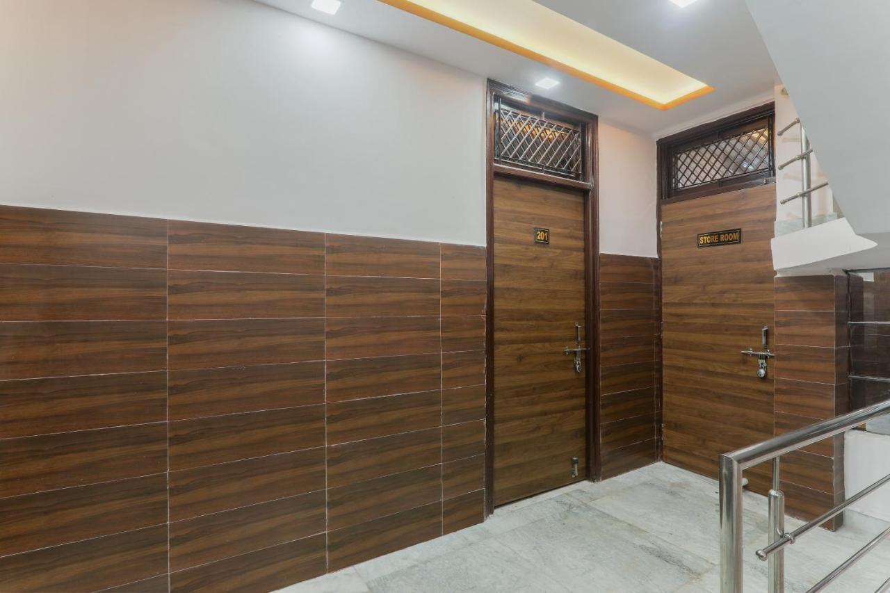 Oyo Tripureswari Hotel 3*